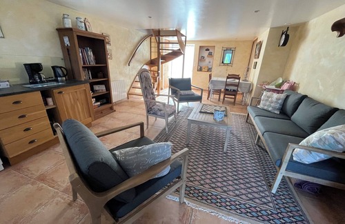 Saint-Martin-de-Salencey Casa | 2 Gites for 16 people