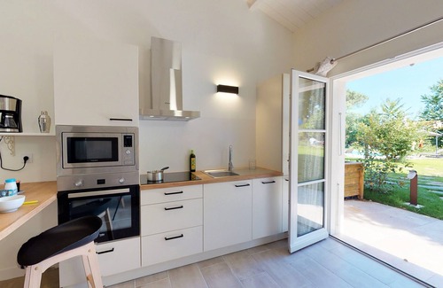 Sainte-Marie-de-Re Casa | 2 gites in a green setting