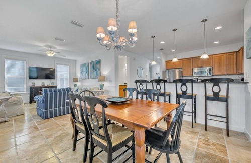 Laurel Grove Casa | 2 Golf Carts☀️ *Heated Pool | Hot Tub | Gym | Golf Course | Sandestin☀️