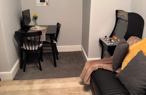 Derby Apartamento | 2 Guests - Free Parking - 6min to Derbion Centre