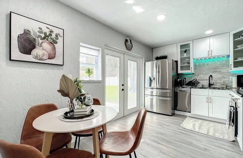 Clearwater Casa | 2 Homes- Heated Pool & Pickleball- The Dunedin Duo