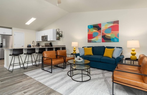 Port Charlotte Casa | 2 homes in 1! Ideal for several families! 6bdrms. 10 beds! Heated pool sleeps 12