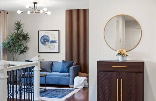 Seattle Metro Area Casa | 2 Homes Perfect for Large Groups