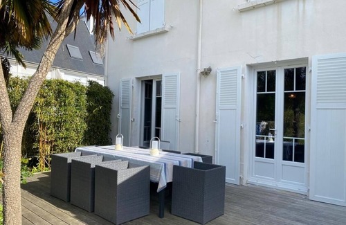 Saint-Marine Casa | 2 houses and a garden, 50 meters from the port, close to the grocery store