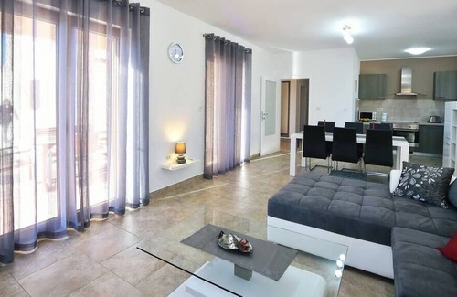 Rebici Villa | 2 vacation houses with pool and 4 bedrooms on the east coast of Istria