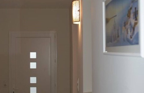 Saint-Saturnin-les-Avignon Cabaña | 2 apartamentos independientes en la planta baja.