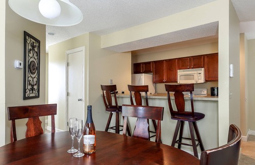 Acme Condominio | 2 King BDR with a Loft Golf Course 5569