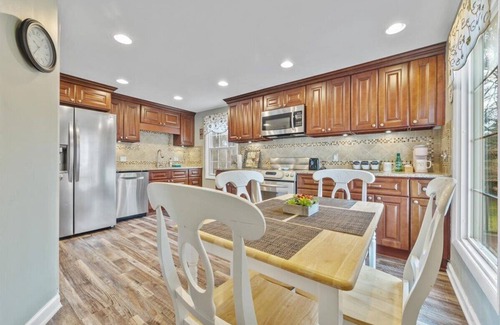 Peachtree City Casa | 2 King Beds , 8 miles to Trilith, Pets friendly, Quiet neighborhood
