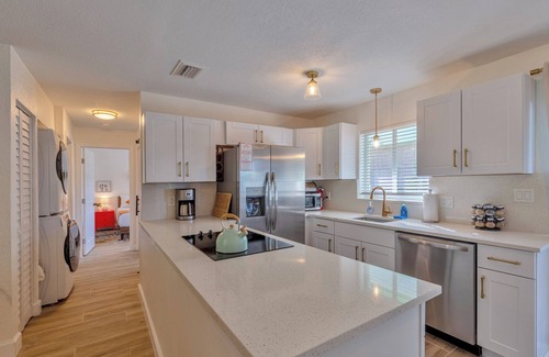 Dunedin Condominio | No Cleaning Fee January Availability Dunedin CSWY Free Honeymoon Island Pass
