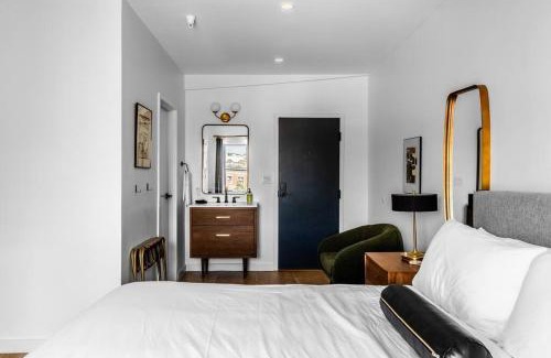 Bangor Apartamento | 2 King Beds, Historic DTWN Hotel, Steps 2 Restaurants Room # 405