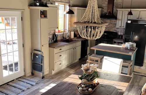 Custer Chalet De Esquí | 2 King beds, huge deck at a picturesque chalet