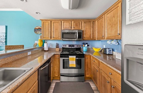 Gulf Shores Condominio | RECIENTEMENTE RENOVADO, SANIBEL 1703 - 2 KING SUITES CON INCREÍBLES VISTAS AL PISO 17 !!
