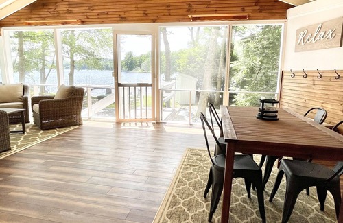 Hillsboro Cabaña | 2 lakefront cottages on Franklin Pierce Lake