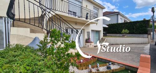 Chambretaud Apartamento | 2 logements séparés 2 et 5 couchages au Rez-de-Chaussée à Chambretaud, 5 min Puy du Fou
