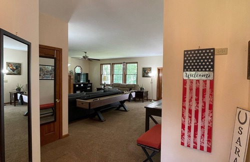 Saratoga Springs Casa | 2 M to Track, 1 Mile to National Prime/Golf, 4 bedroom, 2.5 bath - sleeps 8-10