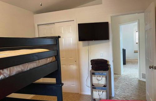 Colorado Springs Villa | 2 Master Suites/3 King Beds/4 Bath/Mins to Airport