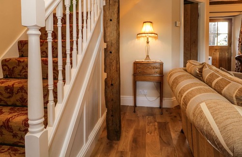 Cark Cabaña | 2 MEADOW VIEW, pet friendly, with open fire in Cark In Cartmel