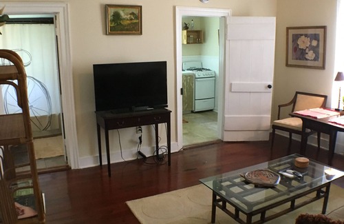 Natchez Casa | Melinda's Garden Apt # 2