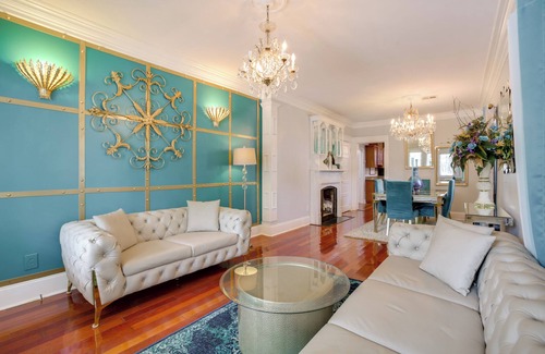 Central Carrollton Association Casa | Glam New Orleans Vacation Rental w/ Deck!