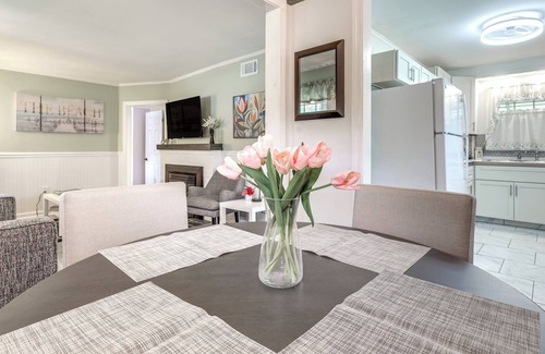 Hyannis Cabaña | < 2 Mi to Beach: Cozy Cottage w/ Patio on Cape Cod