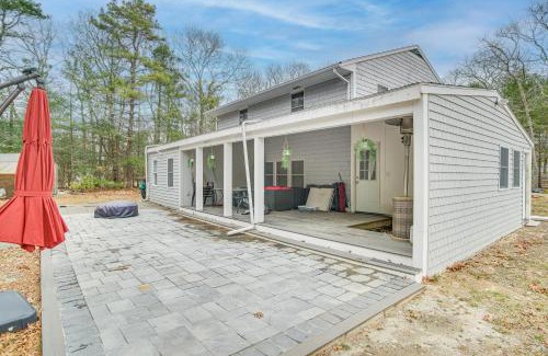 East Falmouth Casa | 2 Mi to Beach East Falmouth Home with Game Room