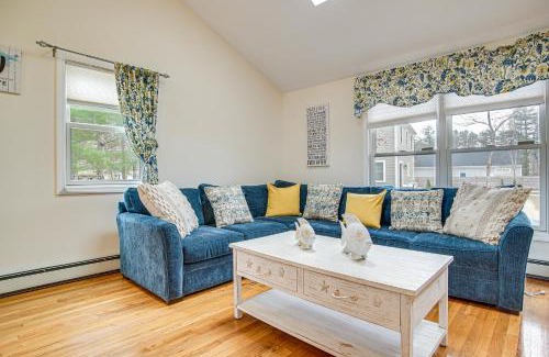 East Falmouth Casa | 2 Mi to Beach East Falmouth Home with Game Room