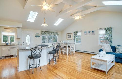 East Falmouth Casa | 2 Mi to Beach East Falmouth Home with Game Room