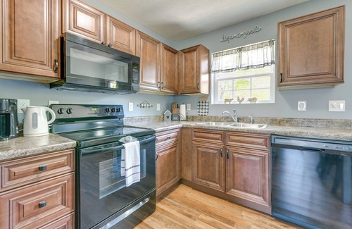 White Pine Casa | 2 Mi to Douglas Lake, Boat Ramp: White Pine Home!