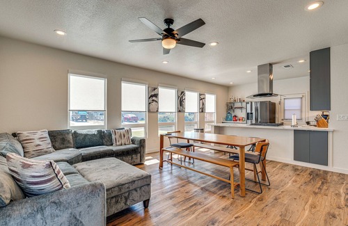 Sacramento Casa | 2 Mi to Dtwn: Home w/Private Pool in Sacramento