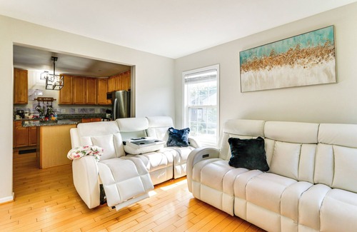 Hagerstown Casa | < 2 Mi to Dtwn Hagerstown: Townhome w/Fireplace
