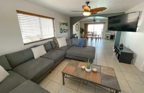 Lake Havasu City Casa | 2 Mi to Dtwn Lake Havasu City Oasis with Pool