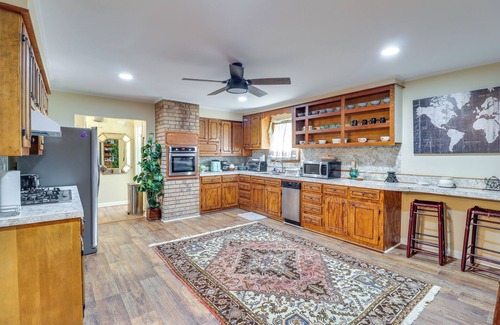 Natchez Casa | 2 Mi to Dtwn Natchez: Cozy Home w/ Yard & Patio!