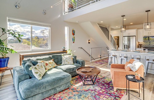 Old Southwest Casa | < 2 Mi to Dtwn Reno: Luxe MidTown Gem w/ Patio