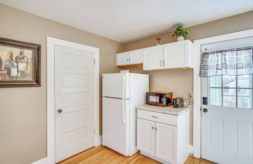 Sheboygan Apartamento | 2 Mi to Dtwn: Studio Suite in Sheboygan