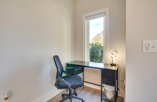 Durham Casa | 2 Mi to Duke and 3 Mi to Downtown Durham Townhome
