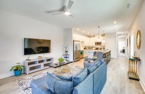 Durham Casa | 2 Mi to Duke University Townhome in Durham!