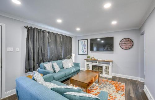St. Charles Casa | 2 Mi to Frontier Park Pet-Friendly Retreat