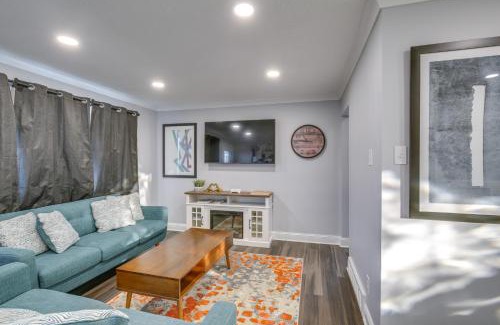 St. Charles Casa | 2 Mi to Frontier Park Pet-Friendly Retreat