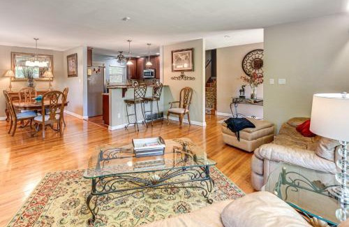Tallahassee Casa | 2 Mi to FSU and FAMU Home with Spacious Deck!