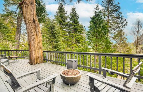 Arrowhead Villas Casa | 2 Mi to Lake Arrowhead Treetop Retreat with Deck