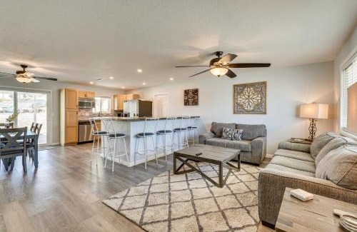 Lake Havasu City Casa | 2 Mi to Lake Havasu Home with Patio!