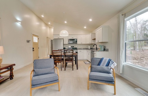 Crossville Cabaña | 2 Mi to Lake Tansi & Golf: Modern Cottage!