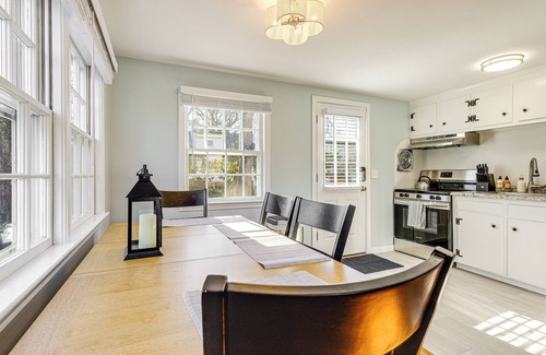 Teaticket Casa | 2 Mi to Main St Falmouth: Cape Cod Home