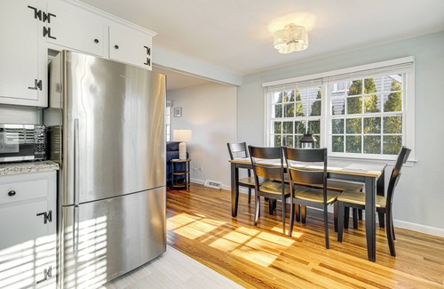 Teaticket Casa | 2 Mi to Main St Falmouth: Cape Cod Home