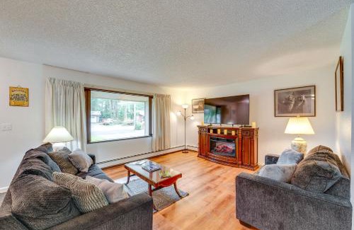 Mendenhall Valley Casa | 2 Mi to Mendenhall Glacier Forest-View Sanctuary!
