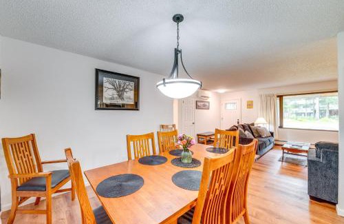 Mendenhall Valley Casa | 2 Mi to Mendenhall Glacier Forest-View Sanctuary!