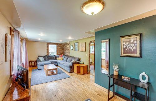 Muskegon Casa | 2 Mi to Michigans Adventure Family Home with Patio