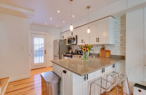 Le Droit Park Casa | 2 Mi to National Mall: Stunning Townhome w/ Patio!