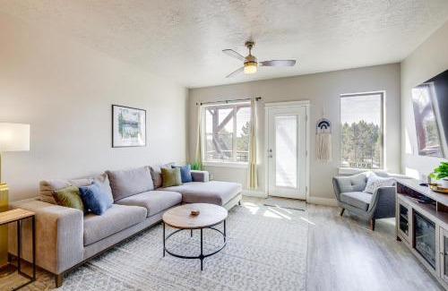 McCall Casa | 2 Mi to Payette Lake Mtn-View Getaway with Balcony