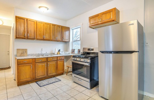 Back of the Yards Casa | 2 Mi to Red Line: Chicago Home Near Sherman Park